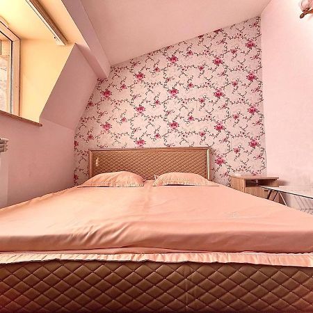 Crystal Villa Hotel Erivan Dış mekan fotoğraf