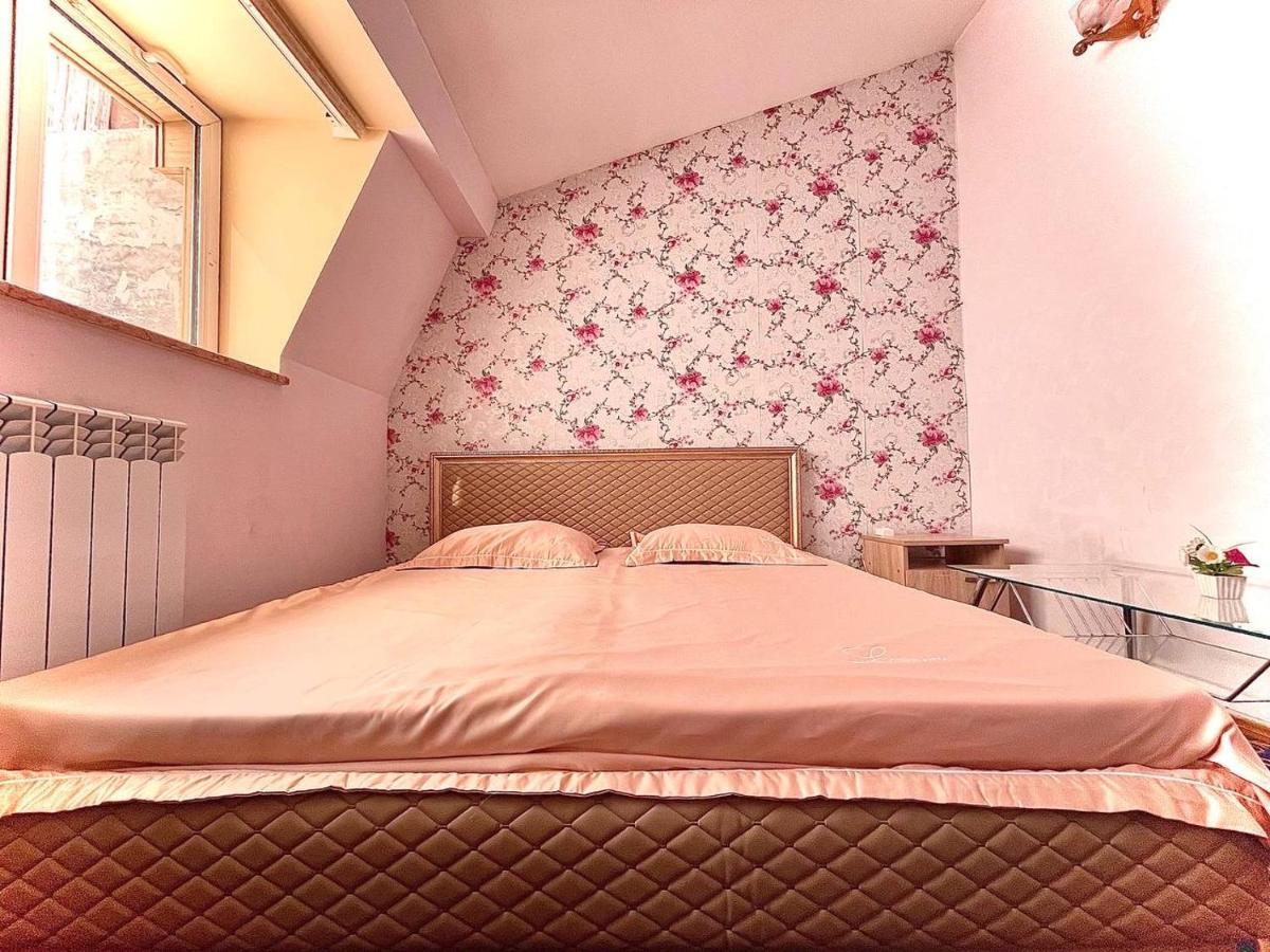 Crystal Villa Hotel Erivan Dış mekan fotoğraf