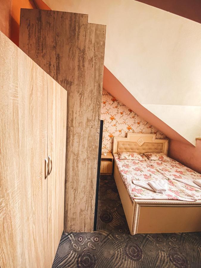 Crystal Villa Hotel Erivan Dış mekan fotoğraf